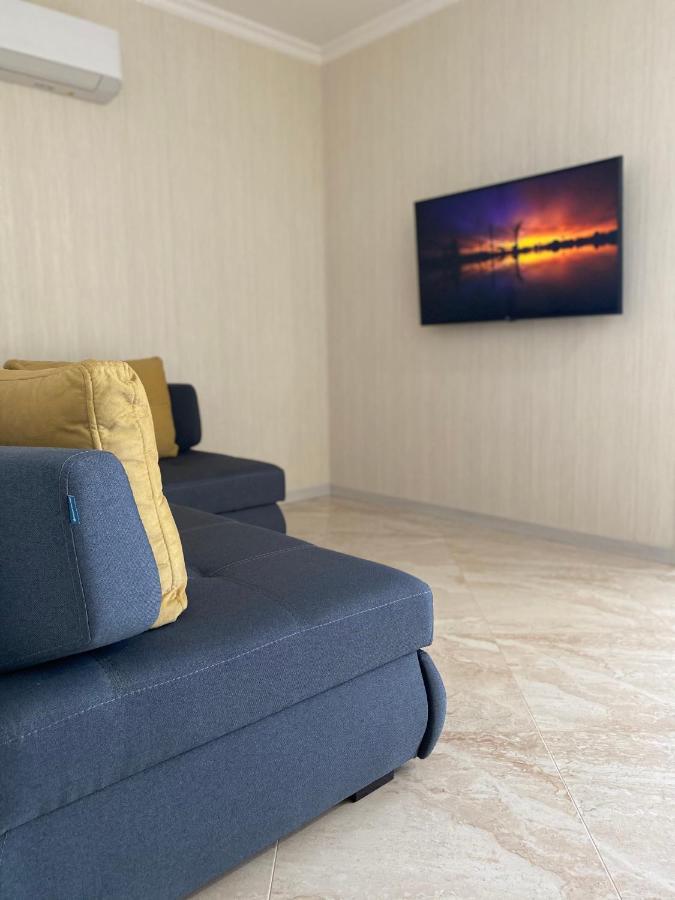 Apartment Britain Lviv Exterior photo