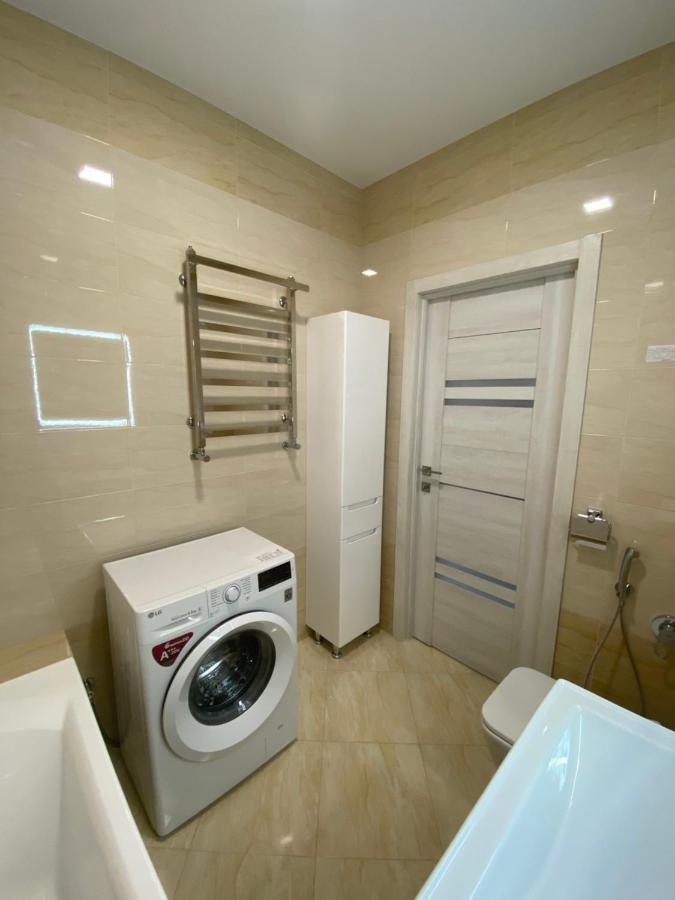 Apartment Britain Lviv Exterior photo